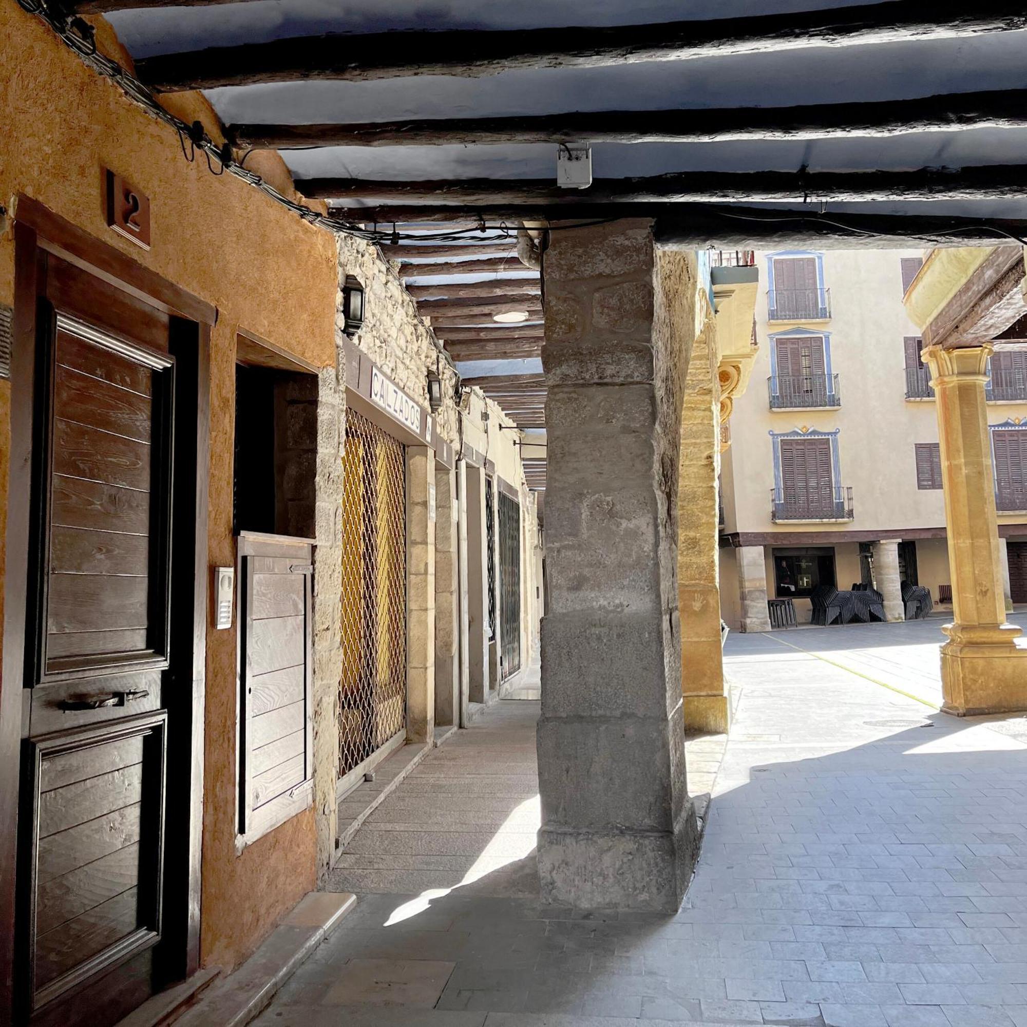 Apartamentos Angelus Plaza Mayor De Graus Kültér fotó