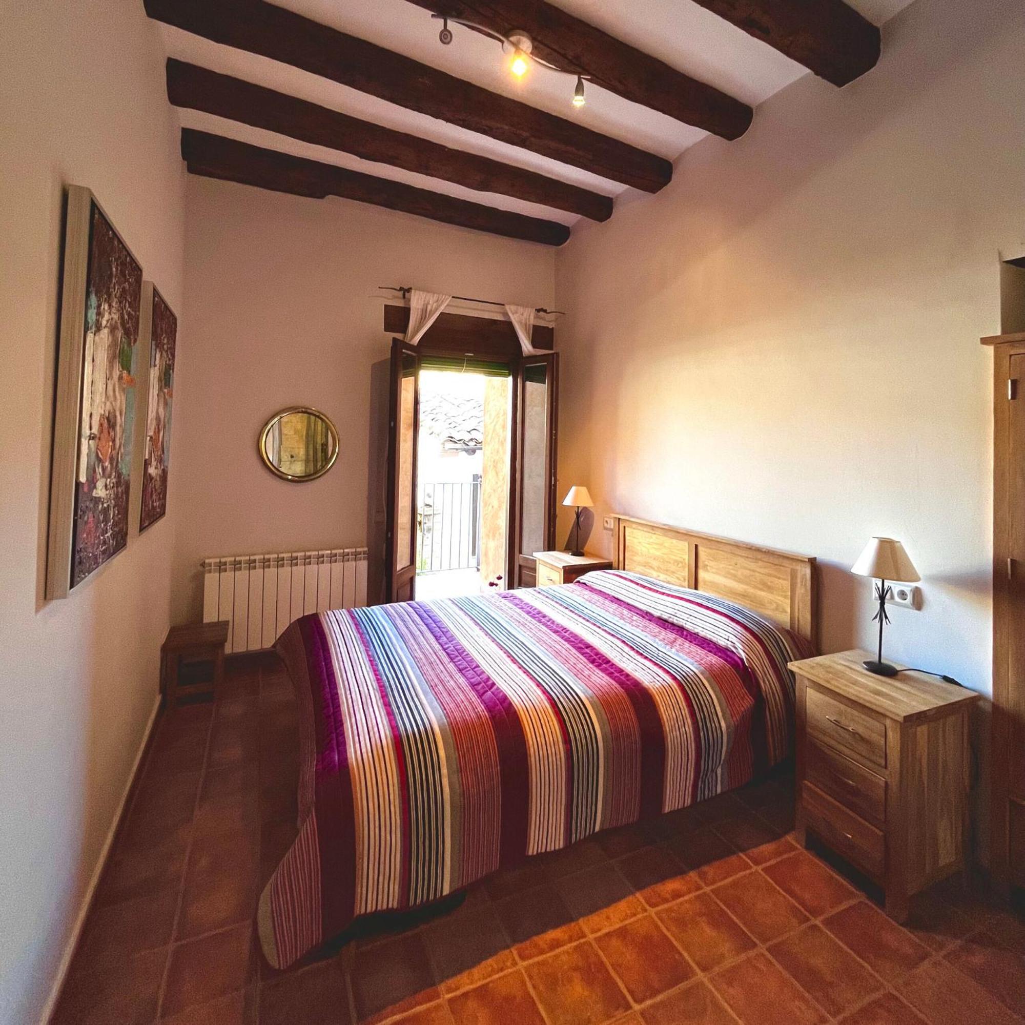 Apartamentos Angelus Plaza Mayor De Graus Kültér fotó